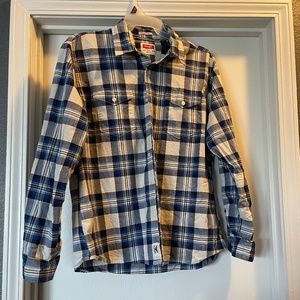 Wrangler Blue Button up collared shirt